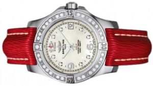 The female replica Breitling Colt A7438953 watches have red leather straps.